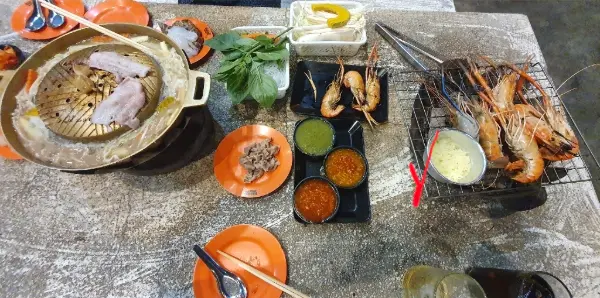Bangkok, Thaimaa – ruokakuva: BBQ (joulukuu 2024)